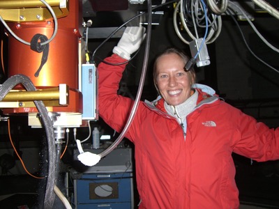 Kontrola CCD kamery na 2,2-m teleskope, Mauna Kea.